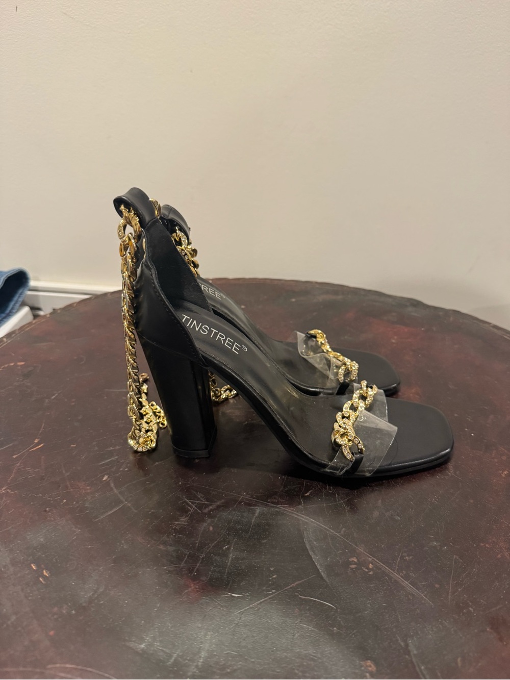 Black High Heel Sandals with Gold Chain Detail size 8 - Picture 3 of 6